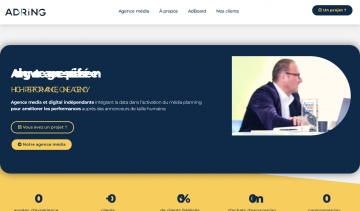 Capture d'écran du site de l'agence média Adring